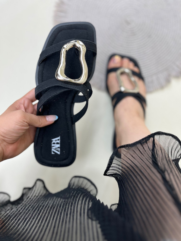 خرید صندل زنانه زارا یراق دفورمه انگشتی ZARA