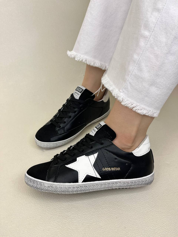 کتونی ونس زنانه گولدن گوس اس استار GOLDEN GOOSE SSTAR کد  1  1661