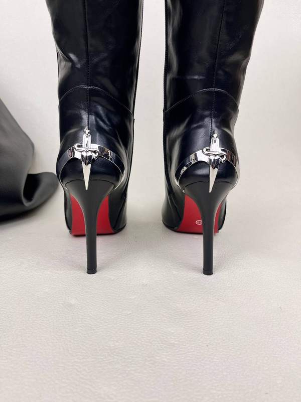 بوت زنانه پاشنه دار شمشیری کریستین لوبوتین Loboutin heels sword 💖 کد 1747 دختر طهرونی