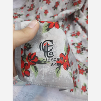 روسری نخ کاستوم طرح چیچک گل سرخ طوسی قواره بزرگ 140 سانتیمتر