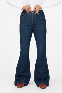 خرید شلوار جین زنانه بوتکات فلکس(کشی) آبی تیره رویال جین Royal Jeans