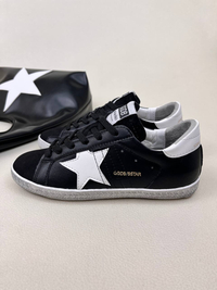 کتونی ونس زنانه گولدن گوس اس استار GOLDEN GOOSE SSTAR کد  1  1661
