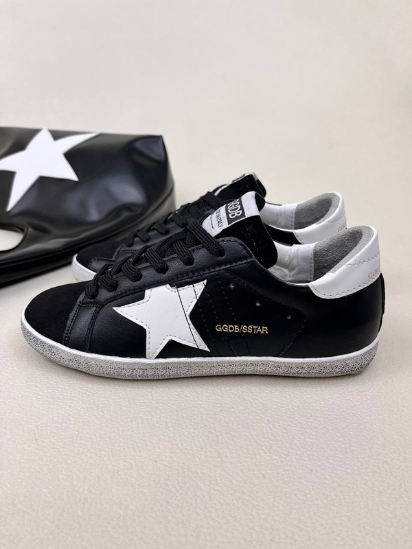 کتونی ونس زنانه گولدن گوس اس استار GOLDEN GOOSE SSTAR کد  1  1661