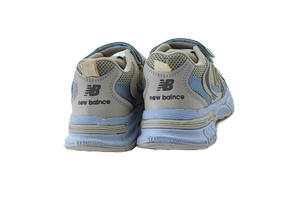 کفش بچگانه برند نیوبالانس ۵۳۰ newbalance کرمی کد 389