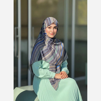 خرید روسری مجلسی طرح سنا قواره 140 نخ کاستوم دور دوخت بدون لیز خوردگی 