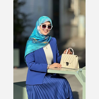 خرید روسری نخ کاستوم طرح اطلس قواره بزرگ دور دوخت مزونی ابعاد 140 در 140 
