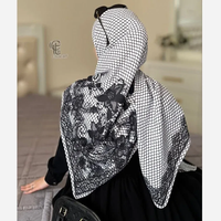خرید روسری نخی کاستوم طرح گیپور سایز 140 در 140 