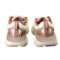 کفش  saucony