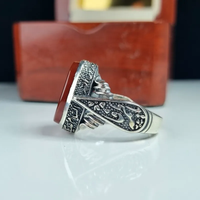 انگشتر نقره مردانه عقیق سرخ خطی دستساز عیار 925