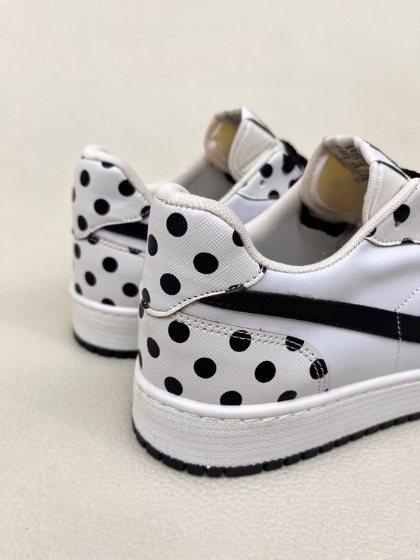 کتانی ونی خالدار  ایر فورس نایک کوتاه  NIKE limitted edation کد 950