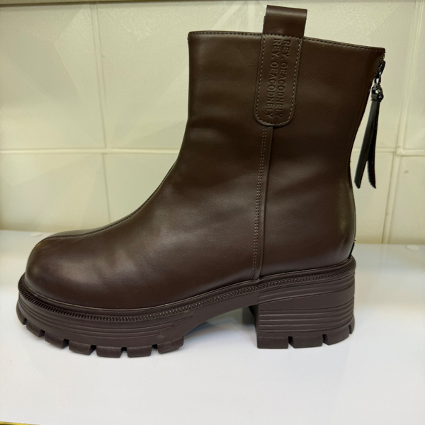 نیمبوت وارداتی Y7707 (روزمره،مهمانی،اداری)