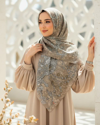 روسری نخی قواره 110 سانتیمتر