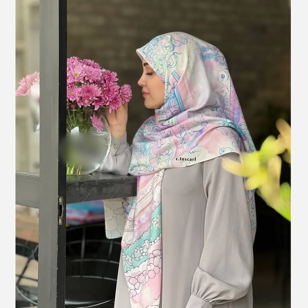 خرید روسری نخی قواره 140 دور دوخت طرح بهار 