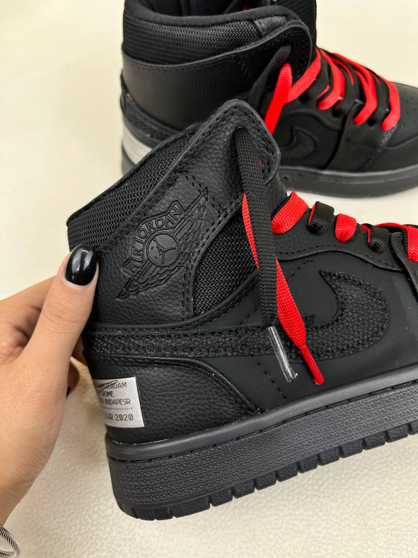 کتونی ساقدار زنانه نایکی جردن وان نیو بلک 1 NIKE AIR JORDAN کد 912 دختر طهرونی