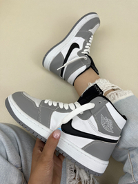 کتونی ساقدار زنانه نایک جردن 1 nike jordan1 کد 912