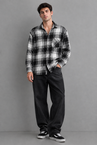 پیراهن لش باکسی چهارخانه سفید مشکی پشمی با کیفیت استثنایی کد M160 / اورجینال دیلم