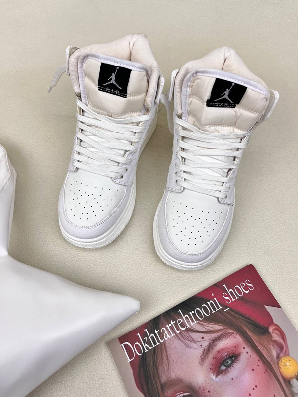 کتونی ونس ساقدار زنانه نایکی استایل جردن وان NIKE JORDAN 1 کد 912 دختر طهرونی
