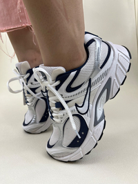 کتونی زنانه وی فایو رانر NIKE V5 RNR کد : 1500