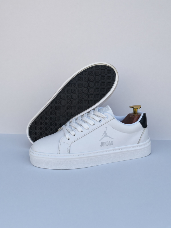 کفش ونس مردانه جردن سفید مدل J-VANS
