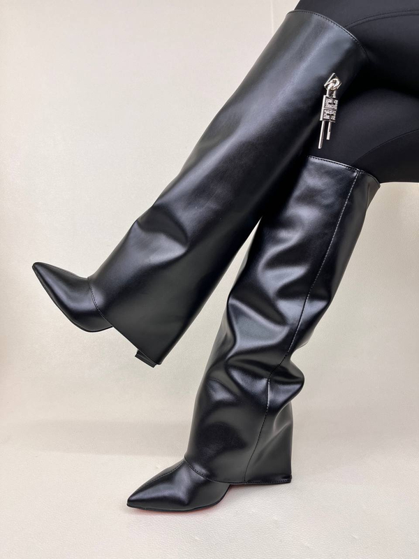 بوت زنانه پاشنه دار دامنی ژیوانشی GIVENCHY کد 1696 دختر طهرونی کد 675